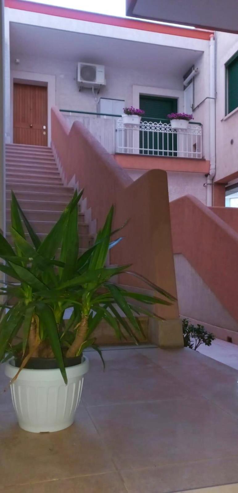 Marval Apartment Monopoli Bagian luar foto